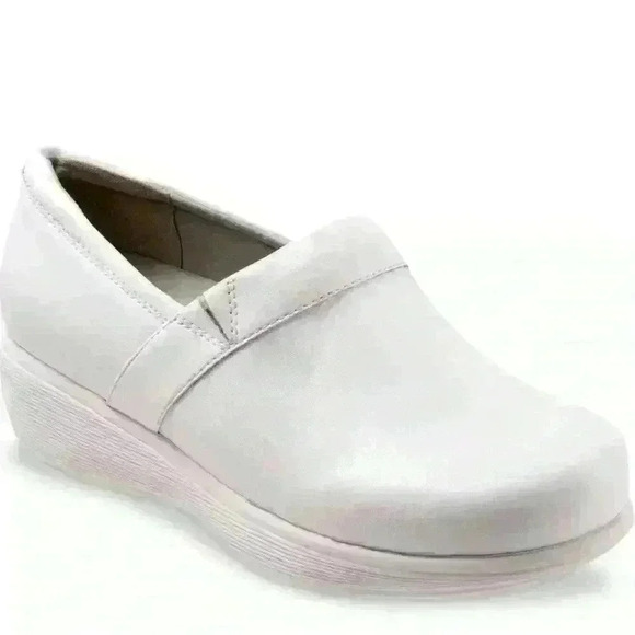 Softwalk Meredith Sport Clog Medium Width White Nursing Women’s Size 9 - Picture 1 of 11